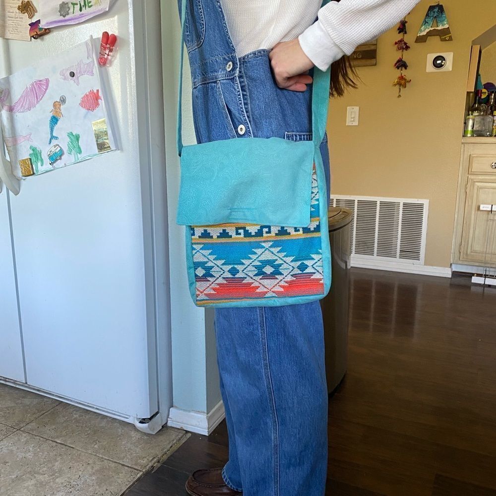 Pink Crossbody Aztec Purse - Picture 6 of 6